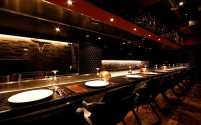 鉄板焼き あさひ/アサヒの店内3